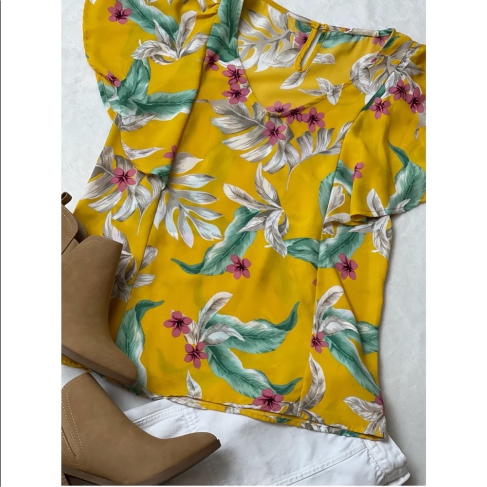 Promesa Short Sleeve Floral Top